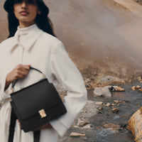 Numéro Sept - Textured Black