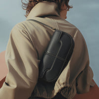 Osmo - Smooth Black with Ecru Stitching