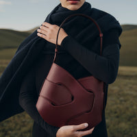 Nodde Hobo - Smooth Black Cherry