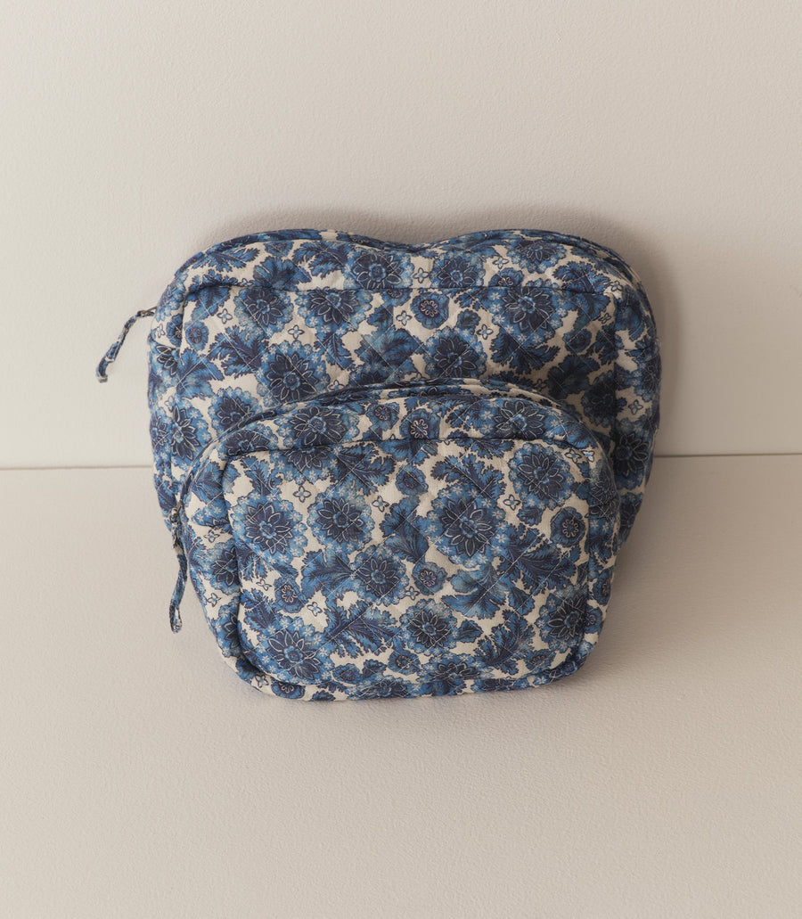 GRANDE QUINCE POUCH -- BLEU SOLEIL FLEURIT