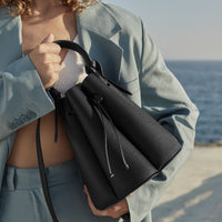 Numéro Huit - Textured Black