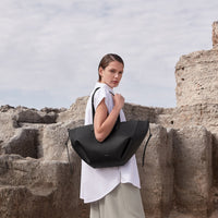 Cyme - Textured Black