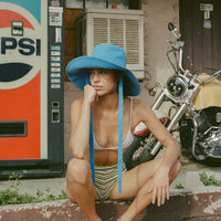 Summer Bucket - Azure